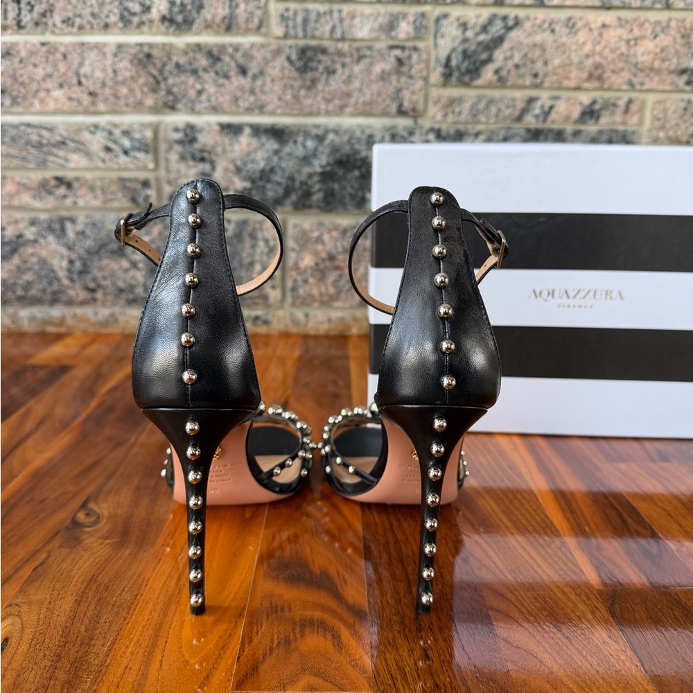 Aquazzura Bon Bon Sandals 105 – Black Nappa
Size 39 - Picture 4 of 6